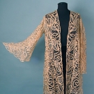 UNUSUAL SILK BATTENBURG LACE COAT, c.1910
