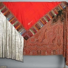 1 ASUITE &amp; 2 PAISLEY SHAWLS, 19TH C