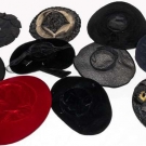 10 WIDE BRIM HATS, MID 20TH C.