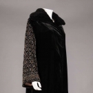 METALLIC BEADED VELVET EVENING COAT, PARIS, 1920s