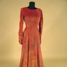 UNLABELLED GALLENGA VELVET GOWN &amp; PURSE, 1920