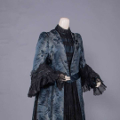 EXCEPTIONAL COMPAGNIE RUSSE EVENING MANTLE, PARIS, LATE 1880s