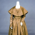 BROWN SILK DAY DRESS &amp; PELERINE, EARLY 1840s