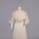 SILK ORGANZA &amp; LACE TEA GOWN, c. 1904